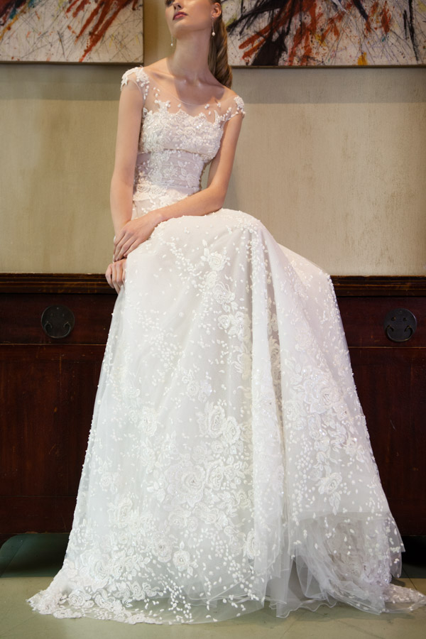 abiti-sposa-in-pizzo-regina-schrecker